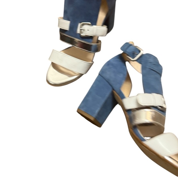 Peter Kaiser NWT 7.5 Elegant Blue and White Heels silver toes gladiator suede - Picture 3 of 14